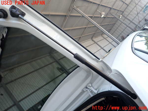 2UPJ-30691584]VW ポロ(AWDKL)リアゲートダンパー 中古_m0001.jpg