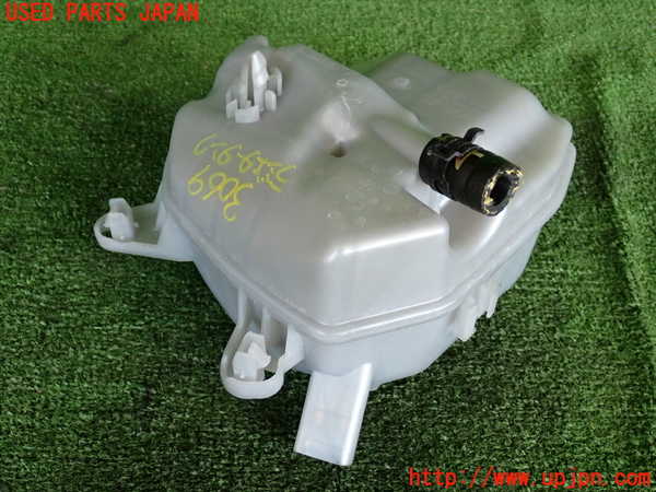 2UPJ-30692410]VW ポロ(AWDKL)ラジエータータンク 中古_m0002.jpg
