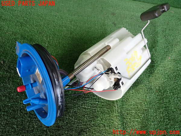 2UPJ-30692510]VW ポロ(AWDKL)燃料ポンプ 中古_m0001.jpg