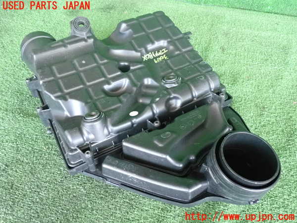 2UPJ-30692560]VW ポロ(AWDKL)エアクリーナーボックス 中古_m0002.jpg