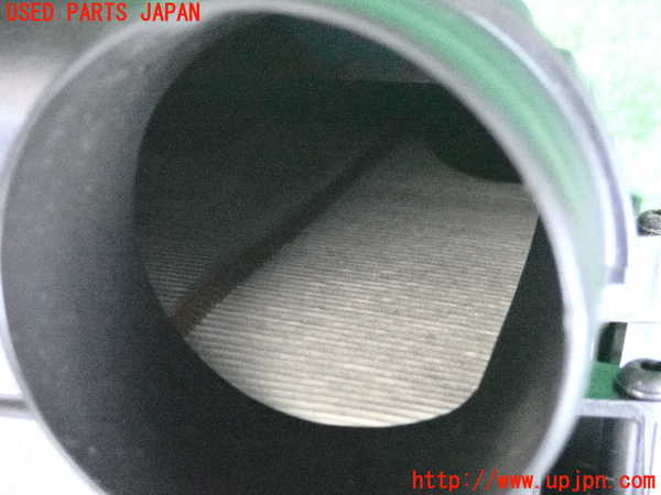 2UPJ-30692560]VW ポロ(AWDKL)エアクリーナーボックス 中古_m0003.jpg