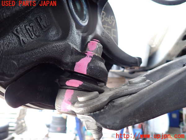 2UPJ-30694290]VW ポロ(AWDKL)右フロントナックルハブ 中古_m0003.jpg