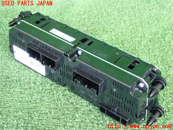 2UPJ-30696066]VW ポロ(AWDKL)エアコンスイッチ1 中古_m0002.jpg