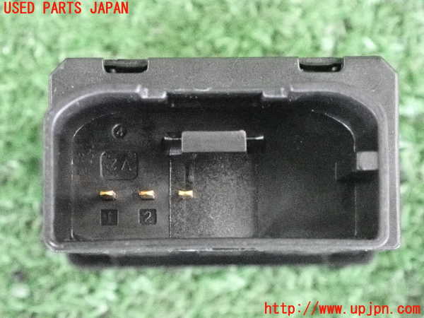 2UPJ-30696306]VW ポロ(AWDKL)スイッチ1 (助手席エアバッグON OFF 切り替え) 中古_m0004.jpg