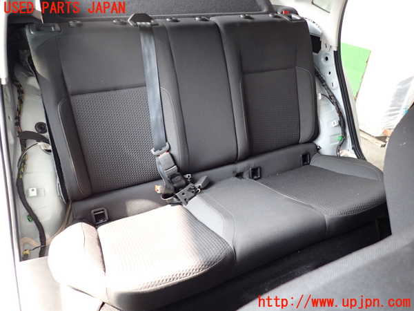 2UPJ-30697385]VW ポロ(AWDKL)リアシート 中古_m0001.jpg