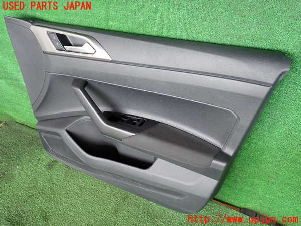 2UPJ-30691234]VW ポロ(AWDKL)右前ドア内張り 中古_m0002.jpg