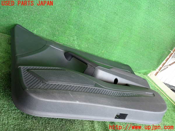 2UPJ-30691234]VW ポロ(AWDKL)右前ドア内張り 中古_m0003.jpg