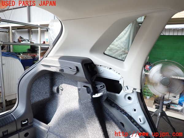 2UPJ-30697680]VW ポロ(AWDKL)左リアピラートリム 中古_m0001.jpg