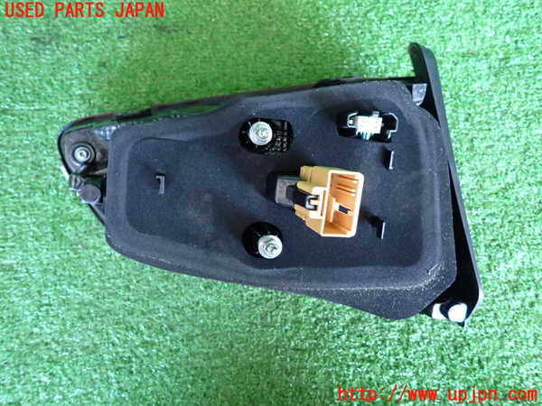 2UPJ-30701550]VW ゴルフ(AUCJZ)右リアフィニッシャー 中古_m0003.jpg