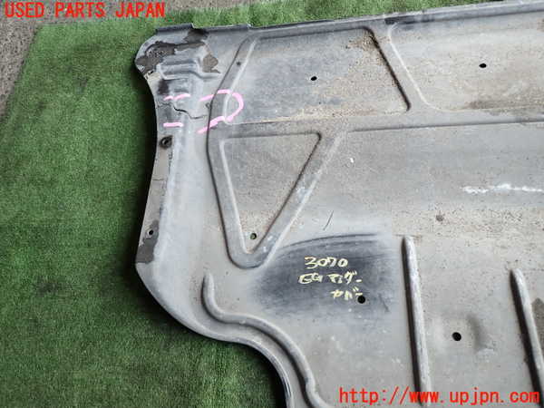 2UPJ-30702170]VW ゴルフ(AUCJZ)エンジンアンダーカバー 中古_m0003.jpg