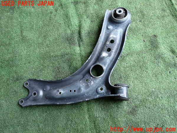 2UPJ-30705186]VW ゴルフ(AUCJZ)左フロントロアアーム1 中古_m0002.jpg
