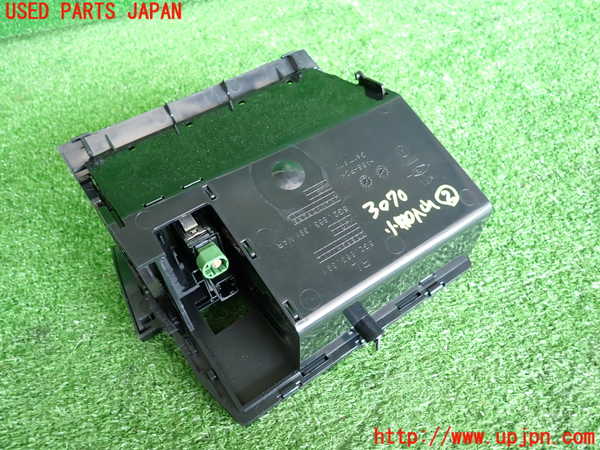 2UPJ-30707842]VW ゴルフ(AUCJZ)小物入れ2 中古_m0003.jpg