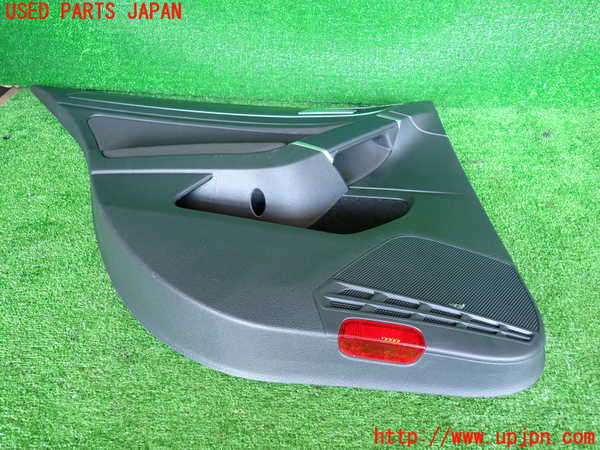 2UPJ-30701324]VW ゴルフ(AUCJZ)左後ドア内張り 中古_m0004.jpg