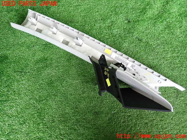 2UPJ-30707655]VW ゴルフ(AUCJZ)右フロントピラートリム 中古_m0005.jpg