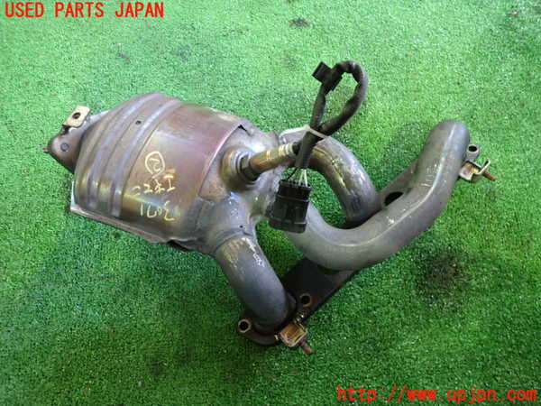 2UPJ-30712042]アルファロメオ・147 GTA(937AXL)エキマニ2 触媒 マニバーター 中古_m0001.jpg