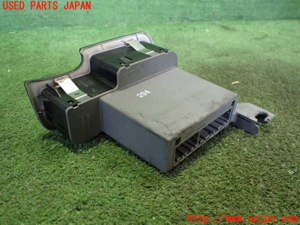 2UPJ-30716240]アルファロメオ・147 GTA(937AXL)右パワーウィンドウスイッチ 中古_m0002.jpg
