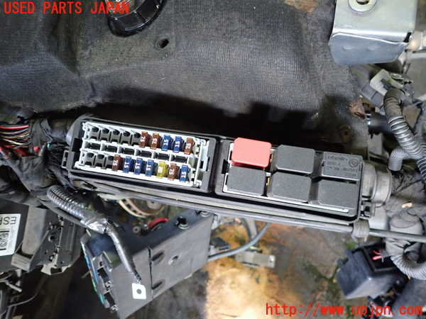 2UPJ-30716741]アルファロメオ・147 GTA(937AXL)ヒューズボックス1 中古_m0003.jpg