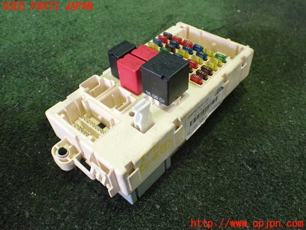 2UPJ-30716742]アルファロメオ・147 GTA(937AXL)ヒューズボックス2 中古_m0001.jpg