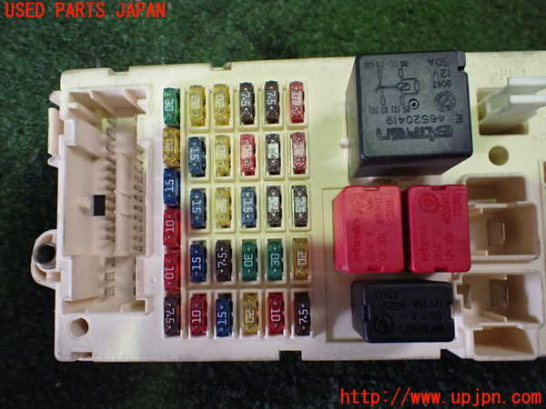 2UPJ-30716742]アルファロメオ・147 GTA(937AXL)ヒューズボックス2 中古_m0004.jpg