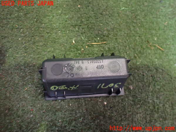 2UPJ-30717821]アルファロメオ・147 GTA(937AXL)灰皿1 中古_m0002.jpg