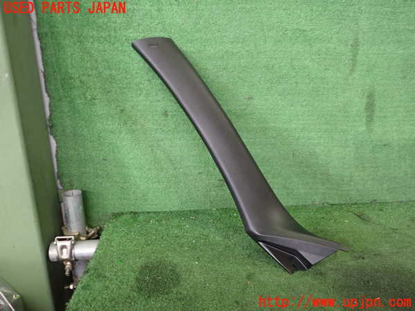 2UPJ-30717660]アルファロメオ・147 GTA(937AXL)左フロントピラートリム 中古_m0001.jpg
