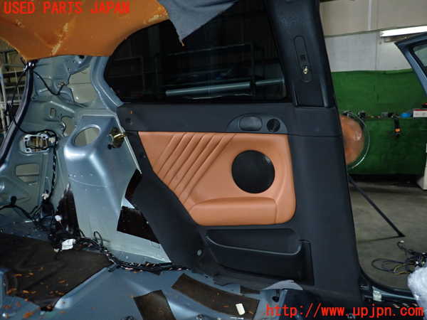 2UPJ-30717680]アルファロメオ・147 GTA(937AXL)左リアピラートリム 中古_m0001.jpg