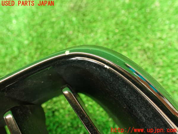 2UPJ-30721050]BMW 135i クーペ(UC35)ラジエターグリル 中古 (E82)_m0002.jpg