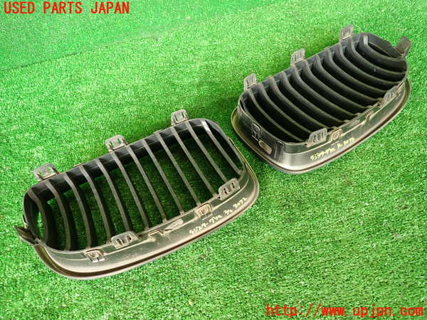 2UPJ-30721050]BMW 135i クーペ(UC35)ラジエターグリル 中古 (E82)_m0005.jpg