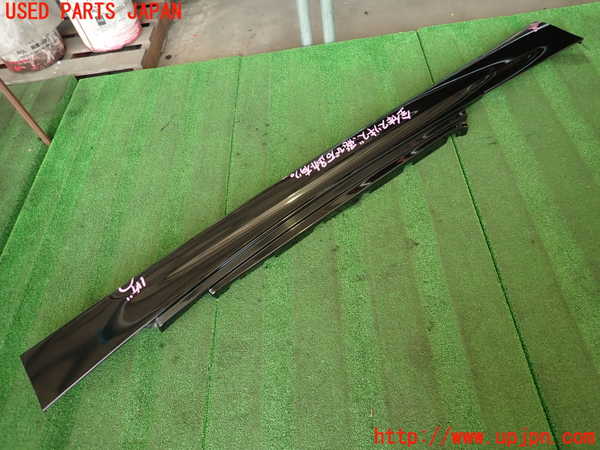 2UPJ-30721390]BMW 135i クーペ(UC35)右サイドステップ 中古 (E82)_m0004.jpg