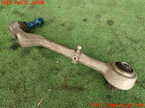 2UPJ-30725186]BMW 135i クーペ(UC35)左フロントロアアーム1 中古 (E82)_m0003.jpg