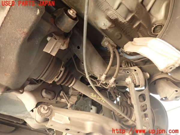 2UPJ-30725295]BMW 135i クーペ(UC35)リアメンバー 中古 (E82)_m0004.jpg