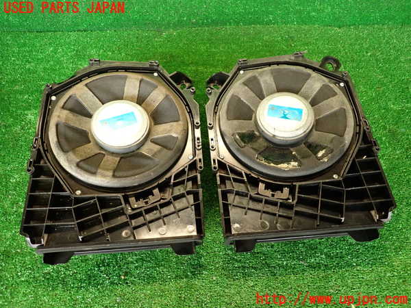 2UPJ-30726530]BMW 135i クーペ(UC35)ウーハー 中古 (E82)_m0001.jpg