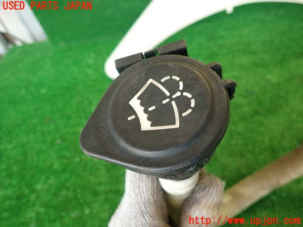 2UPJ-30726791]BMW 135i クーペ(UC35)ウォッシャータンク1 中古 (E82)_m0003.jpg