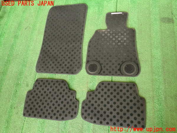2UPJ-30727800]BMW 135i クーペ(UC35)フロアマット 中古 (E82)_m0005.jpg