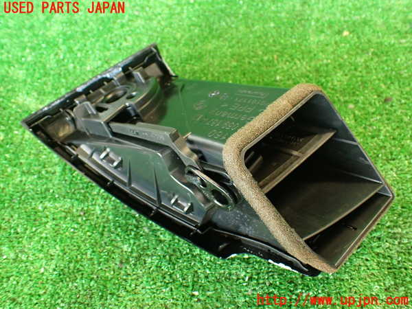 2UPJ-30727528]BMW 135i クーペ(UC35)エアコン吹き出し口3 (左) 中古 (E82)_m0003.jpg