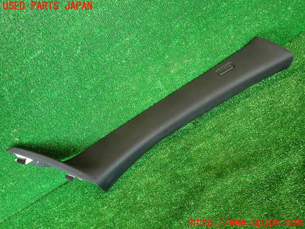 2UPJ-30727655]BMW 135i クーペ(UC35)右フロントピラートリム 中古 (E82)_m0001.jpg