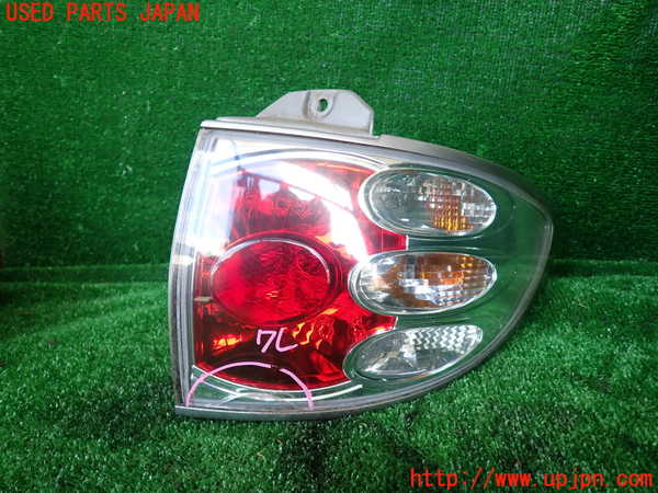 1UPJ-30731530]エスティマハイブリッド(AHR10W)右テールランプ 中古_m0001.jpg
