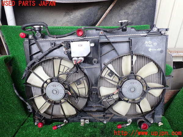 1UPJ-30732321]エスティマハイブリッド(AHR10W)ラジエーター1 中古_m0002.jpg