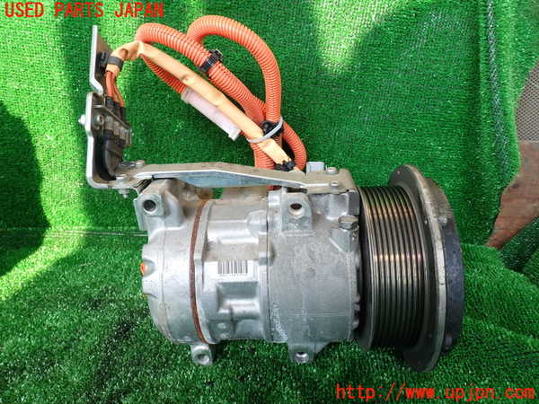 1UPJ-30736025]エスティマハイブリッド(AHR10W)エアコンコンプレッサー 中古_m0001.jpg