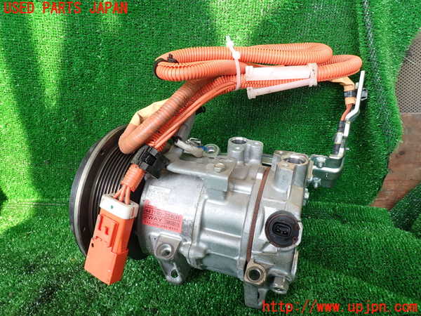 1UPJ-30736025]エスティマハイブリッド(AHR10W)エアコンコンプレッサー 中古_m0002.jpg