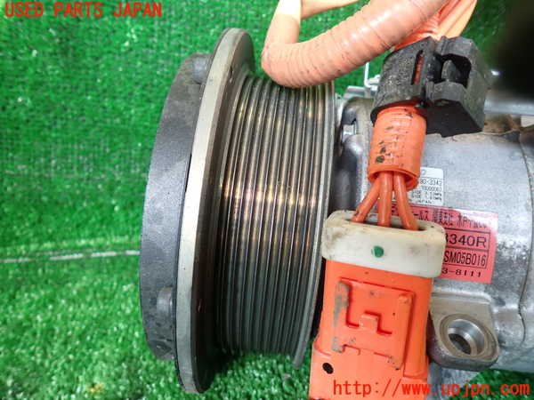 1UPJ-30736025]エスティマハイブリッド(AHR10W)エアコンコンプレッサー 中古_m0003.jpg