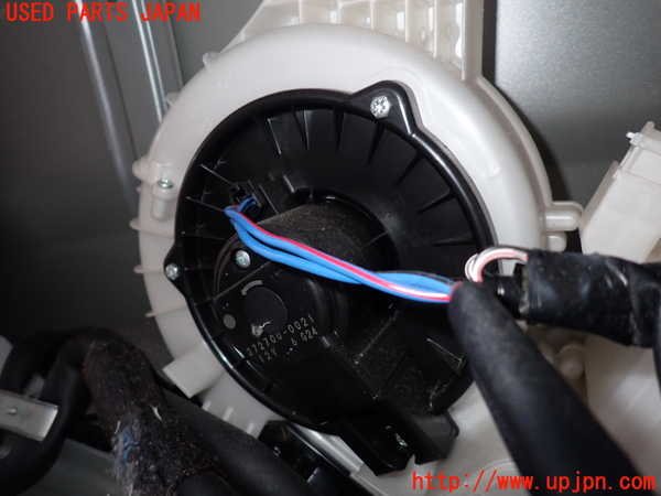 1UPJ-30736082]エスティマハイブリッド(AHR10W)エバポレーター2 中古_m0002.jpg