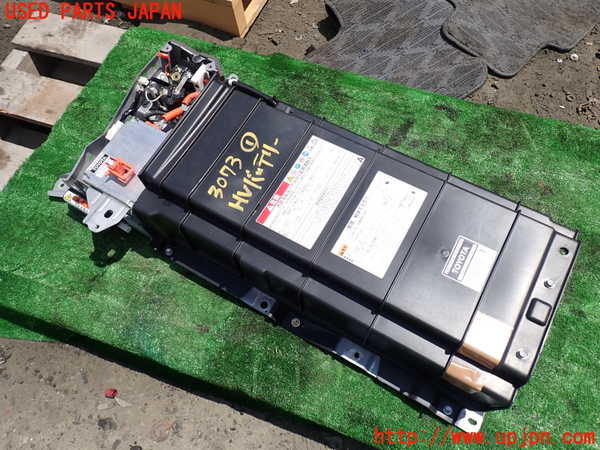 1UPJ-30736911]エスティマハイブリッド(AHR10W)ハイブリッドバッテリー1 中古_m0001.jpg
