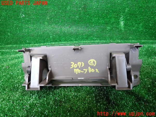 1UPJ-30737517]エスティマハイブリッド(AHR10W)グローブボックス2 中古_m0003.jpg