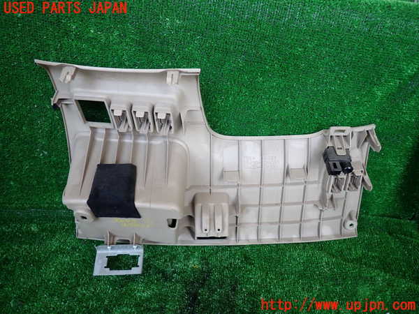 1UPJ-30737841]エスティマハイブリッド(AHR10W)小物入れ1 中古_m0003.jpg