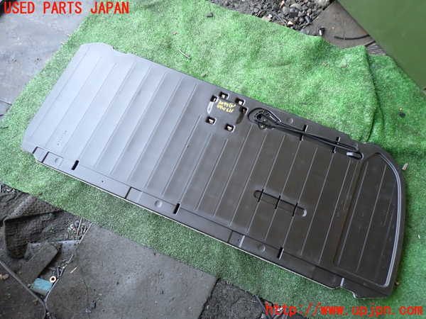 1UPJ-30737773]エスティマハイブリッド(AHR10W)ラゲッジトレイ3 中古_m0002.jpg