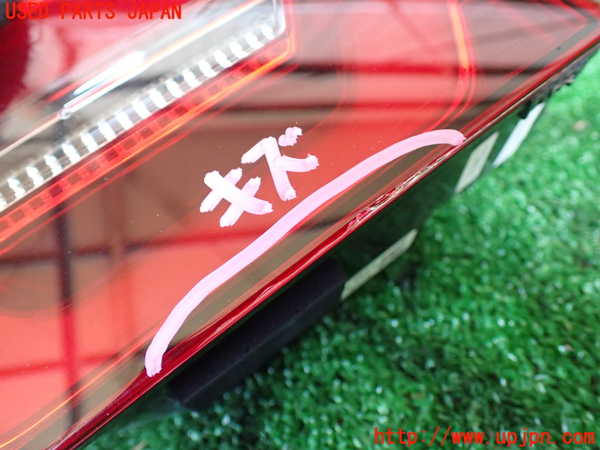 1UPJ-30741550]ジャガー・Eペイス(DF2NA)右リアフィニッシャー 中古_m0002.jpg