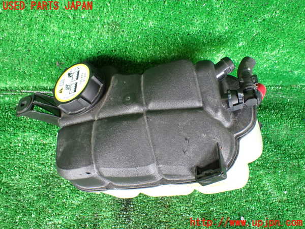 1UPJ-30742410]ジャガー・Eペイス(DF2NA)ラジエータータンク 中古_m0002.jpg