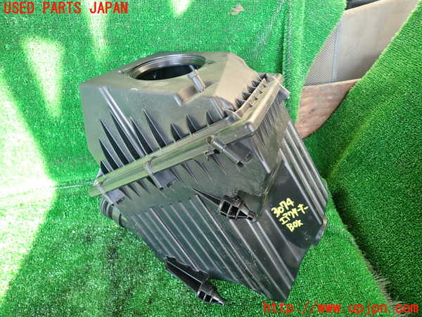 1UPJ-30742560]ジャガー・Eペイス(DF2NA)エアクリーナーボックス 中古_m0001.jpg