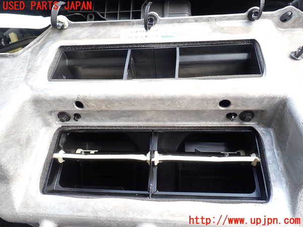 1UPJ-30746081]ジャガー・Eペイス(DF2NA)エバポレーター1 中古_m0002.jpg